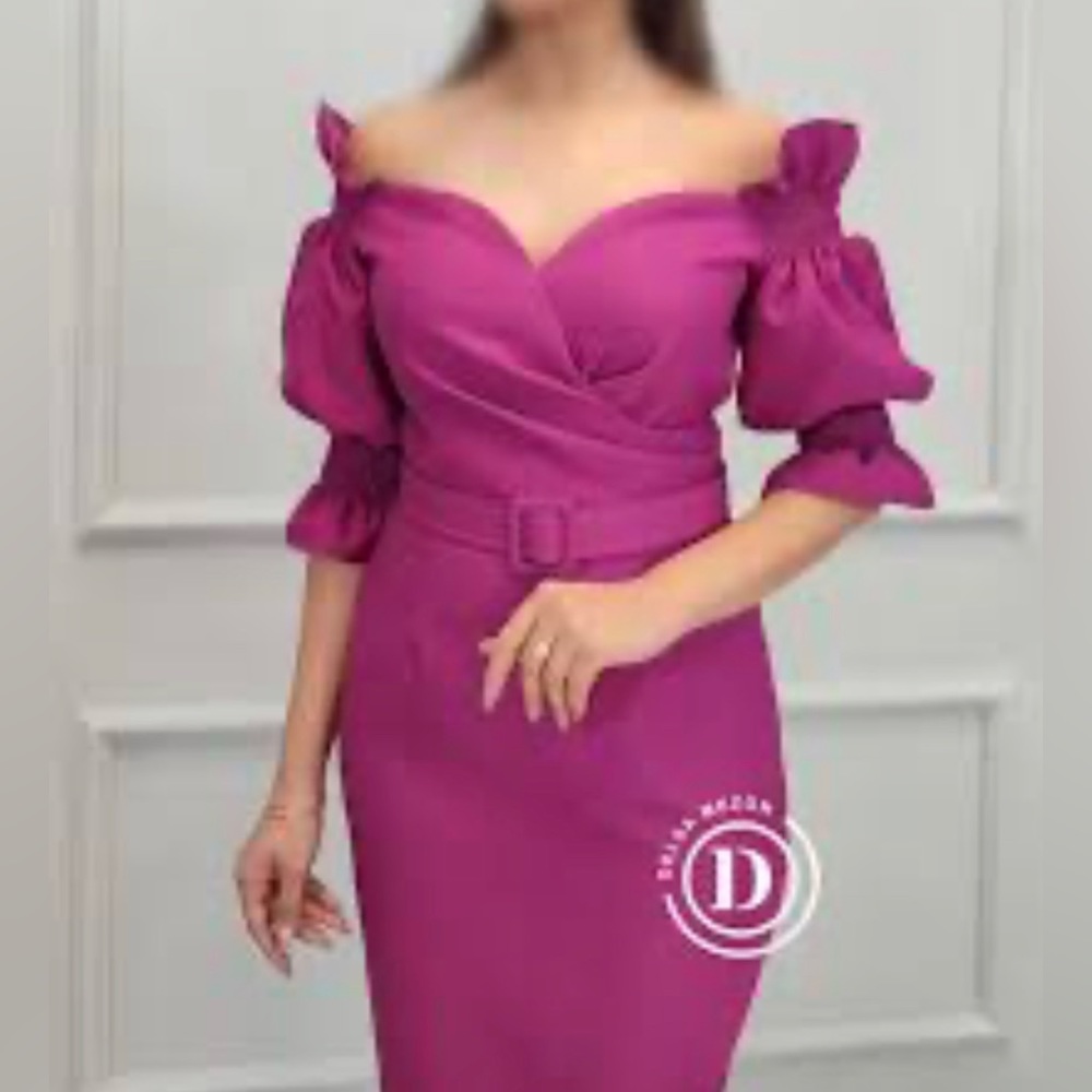 Off-shoulder midi dress! Raspberry color. NWT!  Size‎ 44= 8/10 US